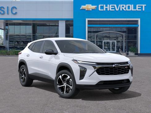 New 2026 Chevrolet Trax RS w/ Driver Confidence Package image 7
