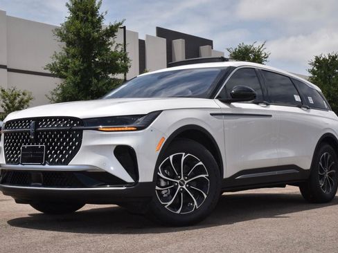 New 2026 Lincoln Nautilus Premier w/ Equipment Group 102A AWD/4WD image 1