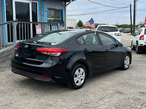 Used 2018 Kia Forte LX FWD image 6