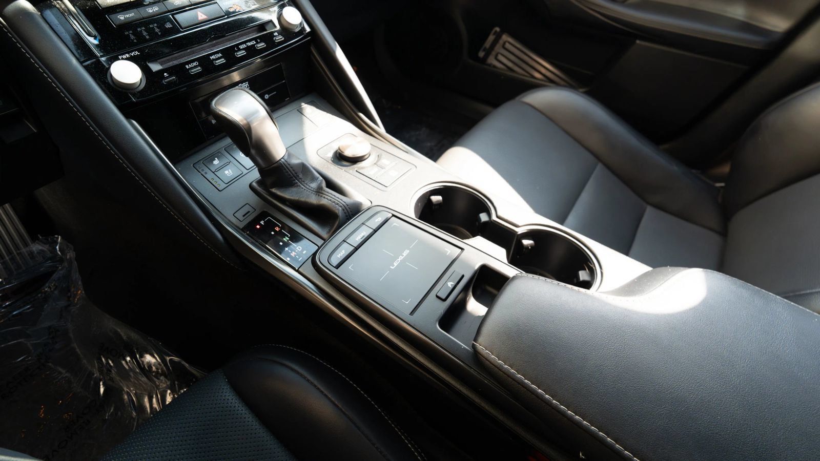 Used 2022 Lexus IS 300 AWD w/ Premium Package image 40