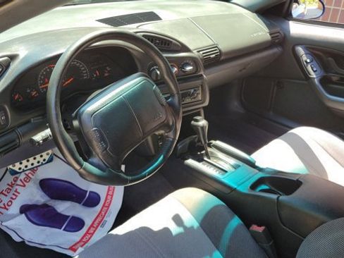 Used 1995 Chevrolet Camaro Z28 image 8