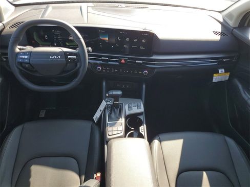 New 2026 Kia Sportage EX w/ EX Panorama Roof Package image 24