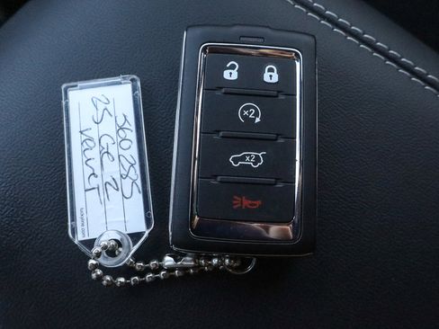 New 2025 Jeep Grand Cherokee Laredo X w/ Luxury Tech Group I image 33