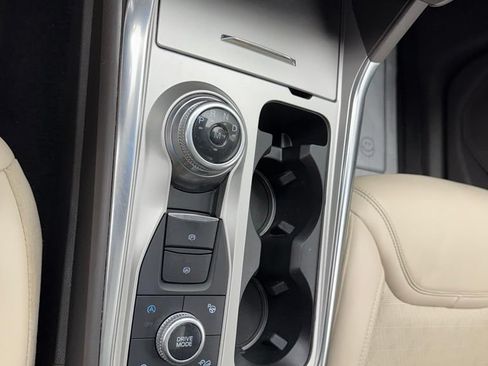 Used 2020 Ford Explorer Platinum w/ Premium Technology Package AWD/4WD image 52