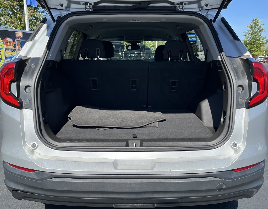 Certified 2020 GMC Terrain SLE FWD image 1
