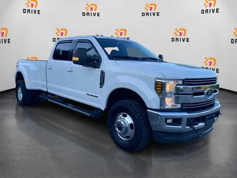 Used 2018 Ford F350 Lariat AWD/4WD image 3