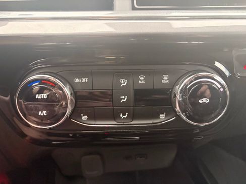 New 2026 Chevrolet Trax ACTIV FWD image 22