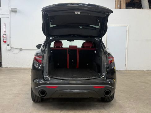 Used 2023 Alfa Romeo Stelvio Sprint RWD image 10