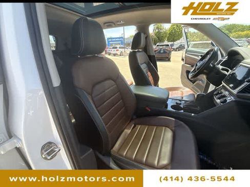 Used 2023 Volkswagen Atlas SEL Premium AWD/4WD image 29