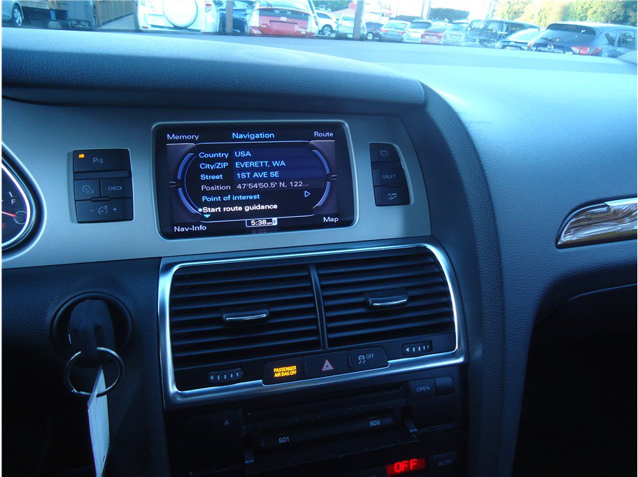 Used 2011 Audi Q7 TDI Premium Plus AWD/4WD image 32