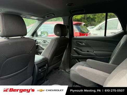 Used 2023 Chevrolet Traverse LT AWD/4WD image 10