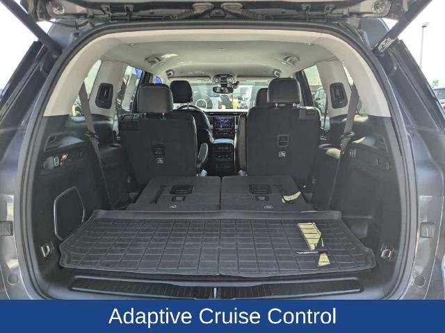 Used 2022 Jeep Grand Cherokee L Limited AWD/4WD image 6