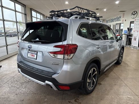 Used 2022 Subaru Forester Touring w/ Popular Package #2 AWD/4WD image 2