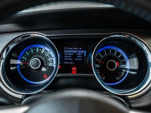 Used 2013 Ford Mustang GT Premium RWD image 26