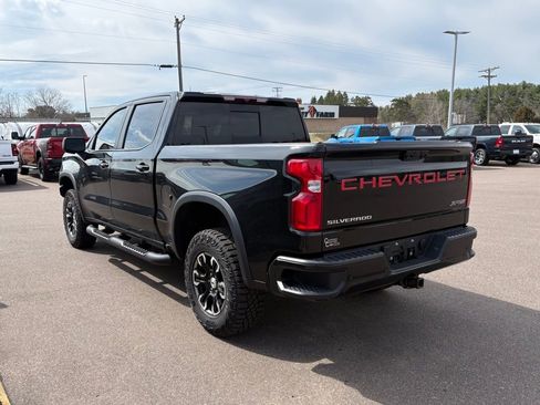 Used 2022 Chevrolet Silverado 1500 ZR2 AWD/4WD image 3