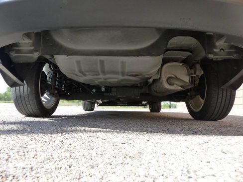 Used 2016 Ford Fiesta Titanium FWD image 11