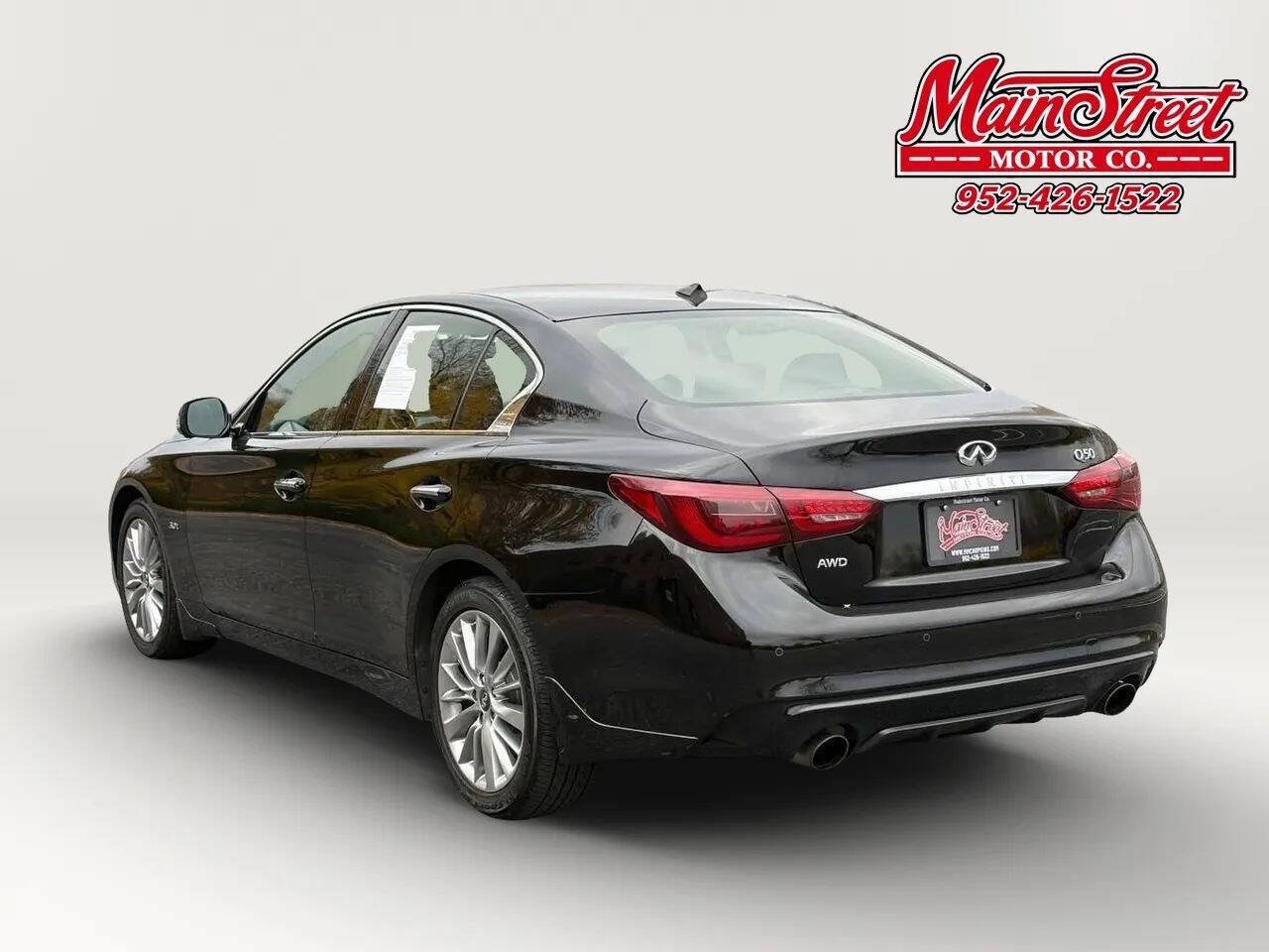 Used 2018 INFINITI Q50 Luxe w/ Essential Package (3.0T Luxe) AWD/4WD image 5
