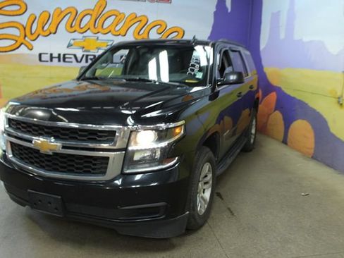 Used 2019 Chevrolet Tahoe LS AWD/4WD image 4