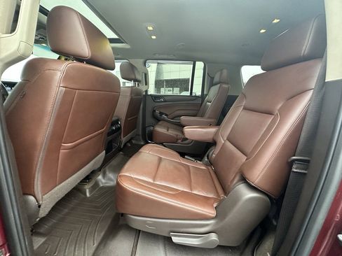 Used 2017 Chevrolet Suburban Premier image 15