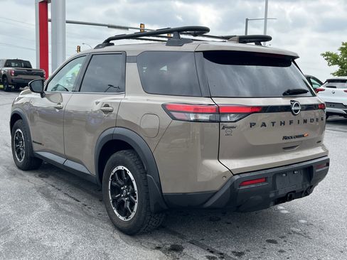 Used 2023 Nissan Pathfinder Rock Creek AWD/4WD image 9