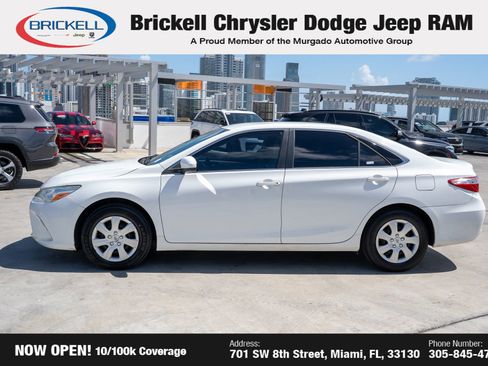 Used 2017 Toyota Camry LE image 8