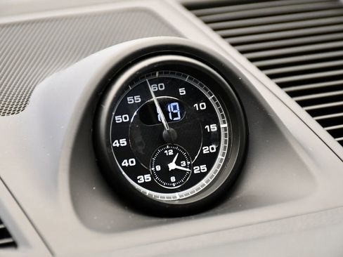 Used 2024 Porsche Macan S image 21