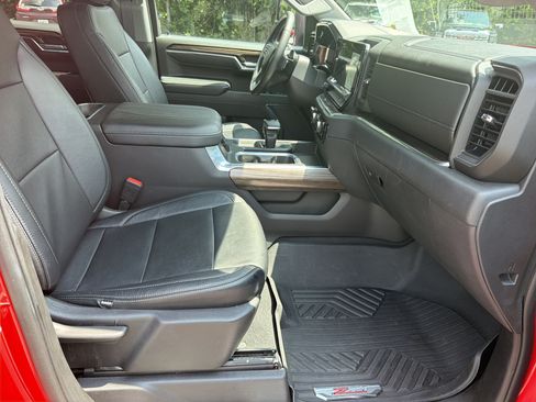 Certified 2023 Chevrolet Silverado 1500 RST w/ Z71 Off-Road Package AWD/4WD image 14