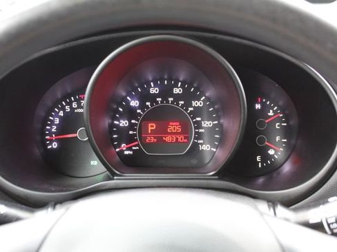 Used 2017 Kia Soul + image 27