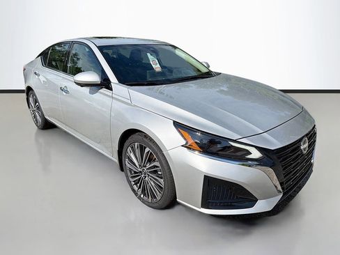 New 2025 Nissan Altima 2.5 SL image 1