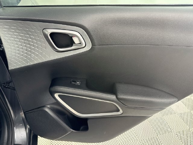 Used 2020 Kia Soul LX FWD image 24