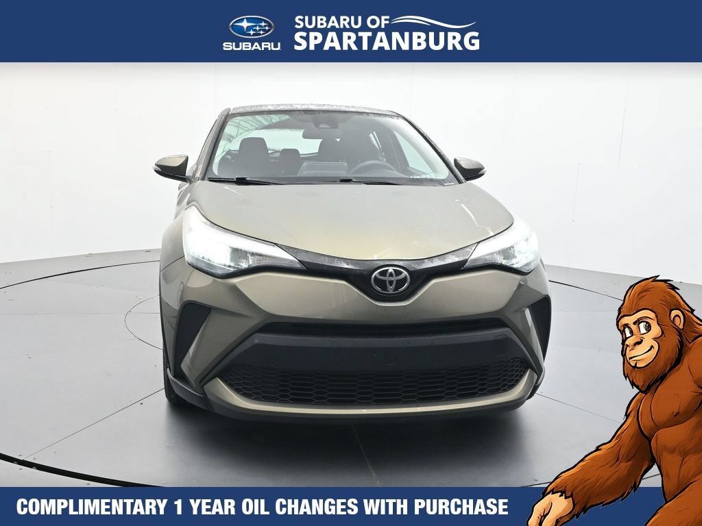 Used 2021 Toyota C-HR LE FWD image 2