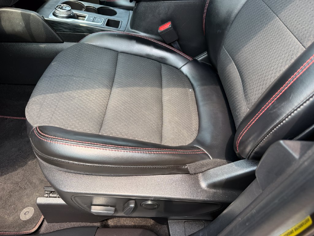 Used 2023 Ford Escape ST-Line w/ Tech Pack #1 FWD image 19