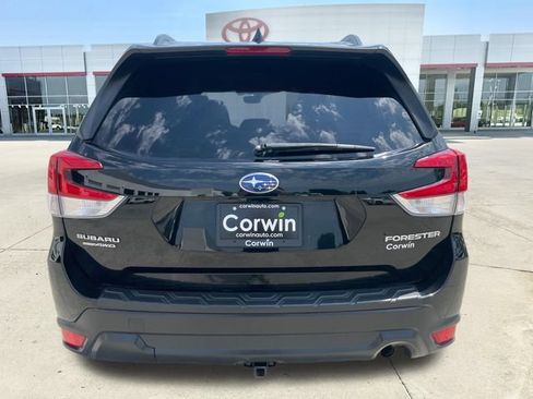Used 2019 Subaru Forester Premium w/ Popular Package #1 AWD/4WD image 4