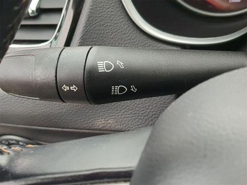 Certified 2021 Jeep Compass Limited image 33