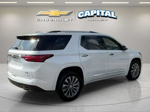Used 2022 Chevrolet Traverse Premier w/ LPO, Floor Liner Package FWD image 5