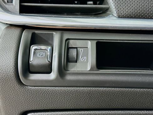 Used 2016 Cadillac XTS Luxury image 27