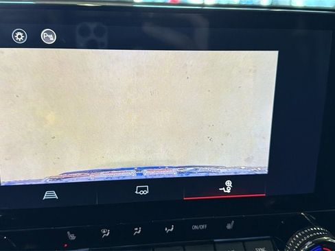 New 2025 GMC Canyon Elevation w/ Convenience Package image 34