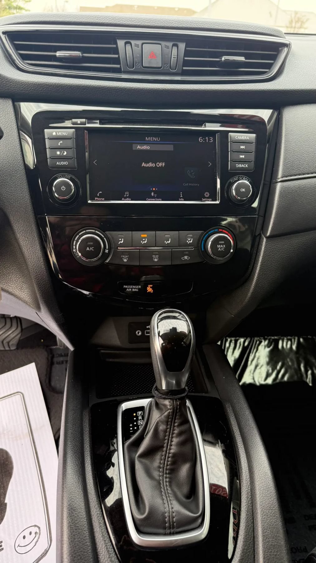 Used 2019 Nissan Rogue S FWD image 16