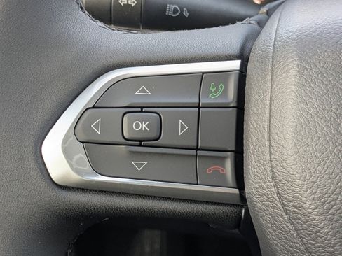 New 2026 Jeep Compass Latitude image 23