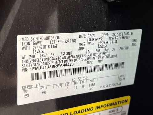 Used 2024 Ford Expedition XLT AWD/4WD image 34