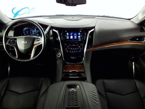 Used 2016 Cadillac Escalade Base image 13