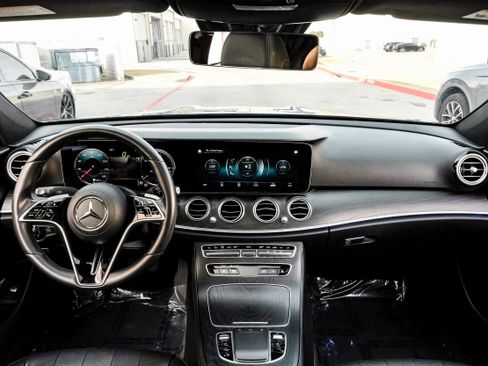 Used 2022 Mercedes-Benz E 350 Sedan image 14