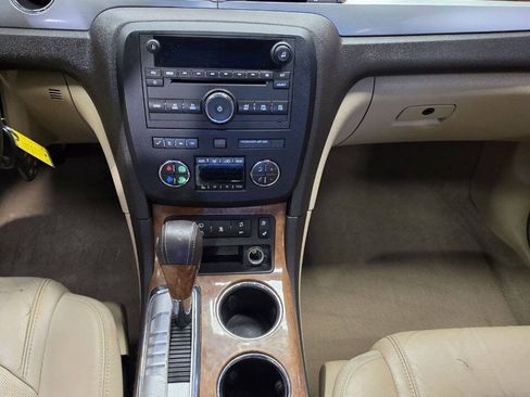 Used 2012 Buick Enclave Premium FWD image 16