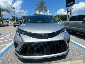 Used 2025 Toyota Sienna XSE w/ XSE Plus Package FWD video 2