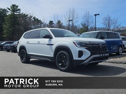 New 2025 Volkswagen Atlas Peak Edition SE