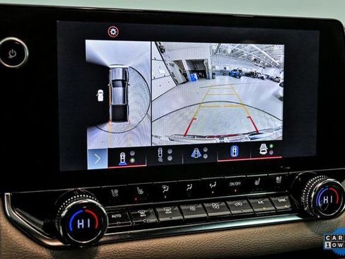 Used 2023 GMC Canyon Denali image 21