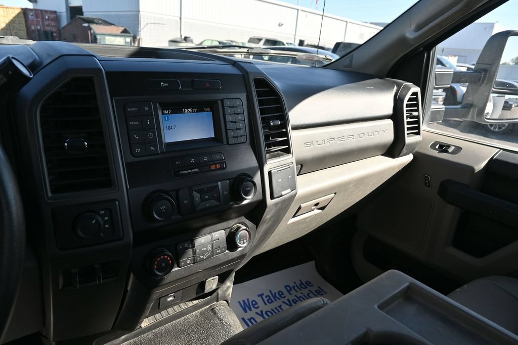 Used 2021 Ford F550 4x4 Regular Cab Super Duty image 23