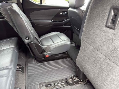 Used 2019 Chevrolet Traverse LT w/ LT Premium Package image 68