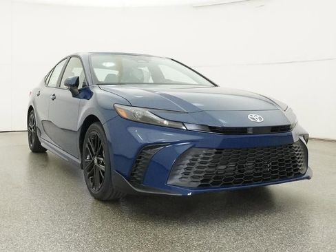 New 2026 Toyota Camry SE FWD image 30