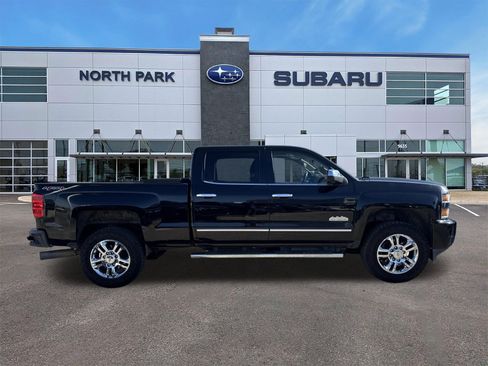 Used 2015 Chevrolet Silverado 2500 High Country w/ Duramax Plus Package AWD/4WD image 2